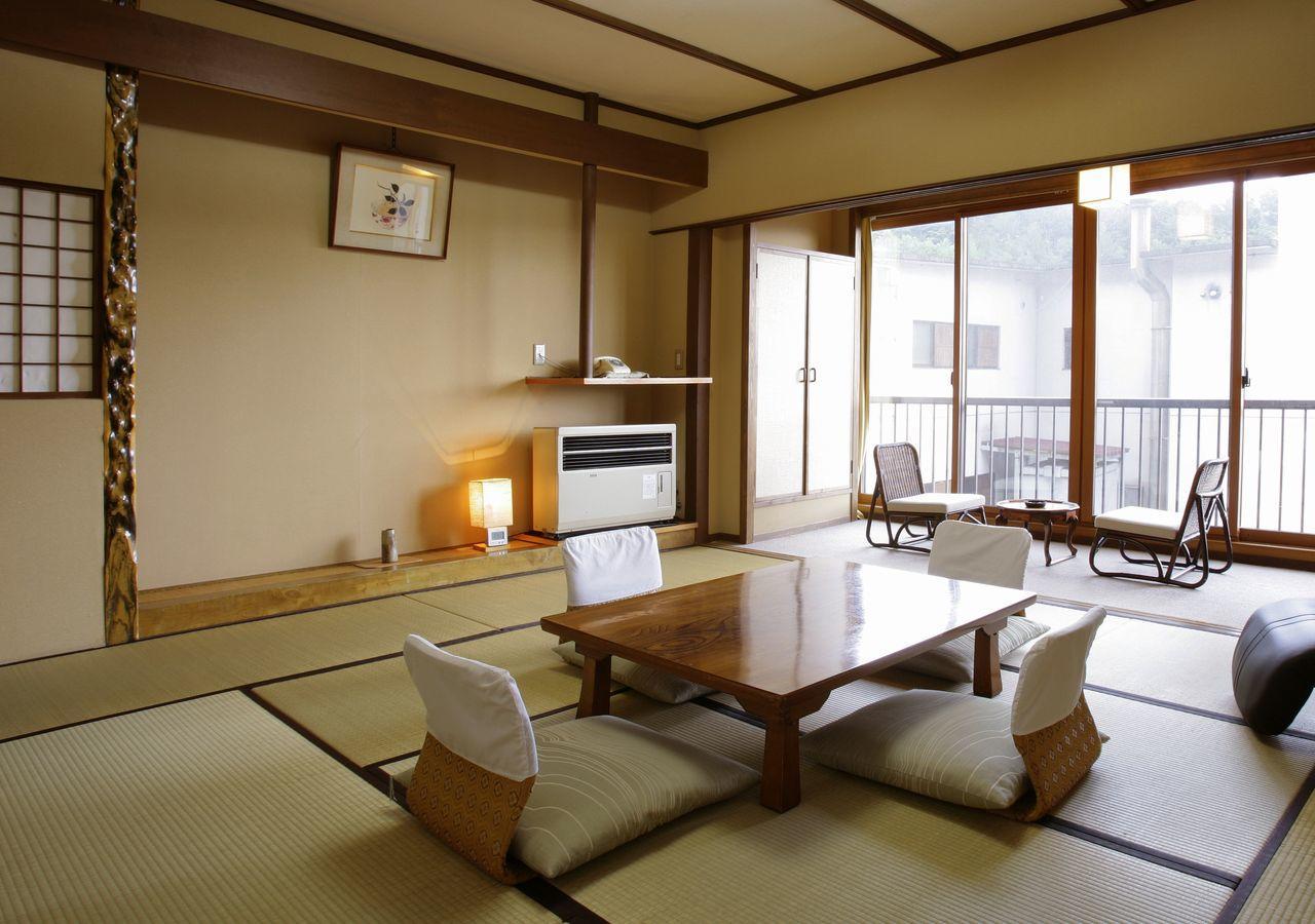 Hishino Onsen Tokiwakan 코모로 외부 사진